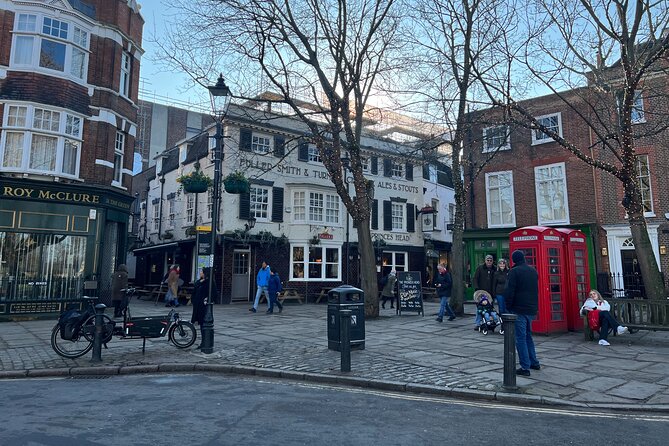 Private Ted Lasso Filming Locations Tour - How much walking should you expect?