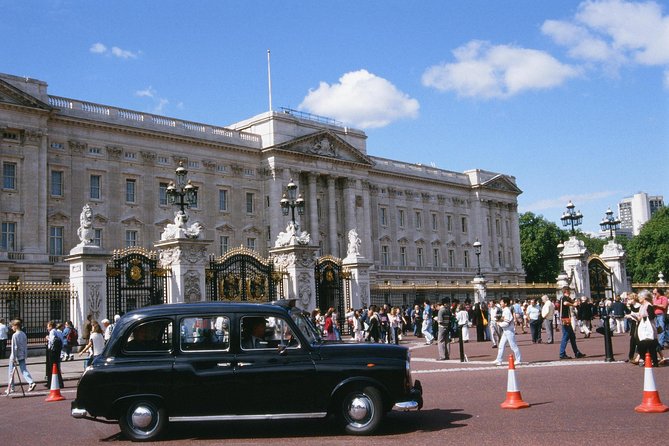 Private Tour: Black Taxi Tour of London - Buckingham Palace and St. James’s Palace