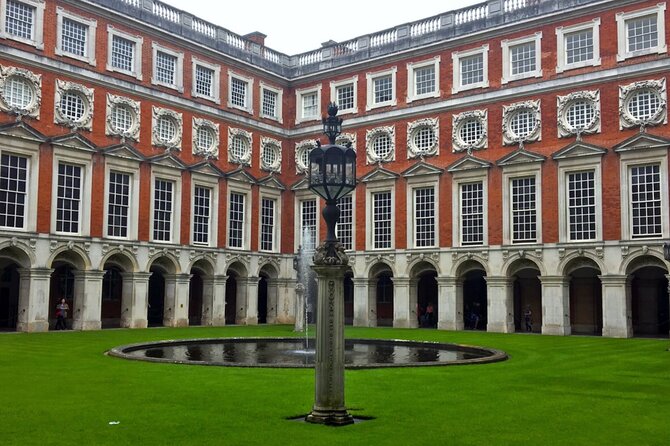 Private Tour: Hampton Court Palace Day Trip from London - The London walking-tour description creates confusion