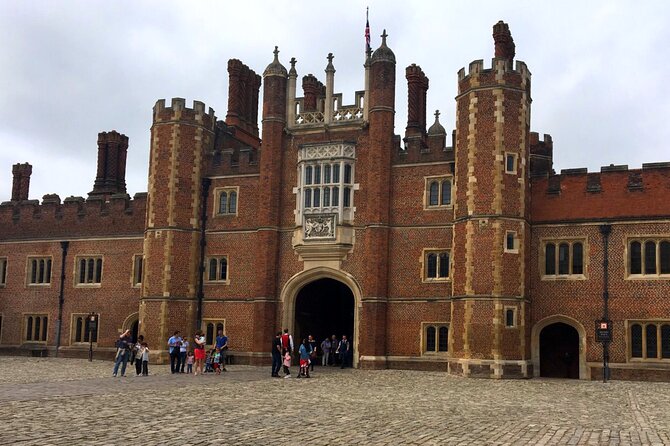 Private Tour: Hampton Court Palace Day Trip from London - Private transport from London