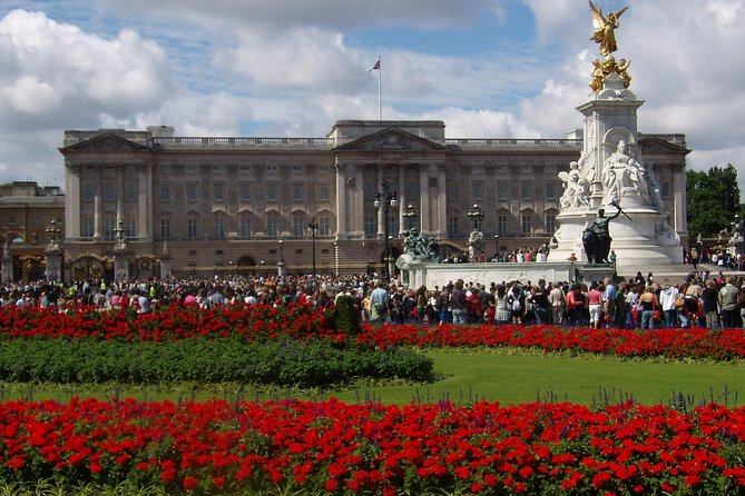 Private Tour London Highlights, entries Westminster Abbey, The Tower of London - Buckingham Palace, the Mall, and St James’s Park