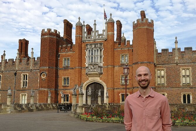 Private Tour of Hampton Court Palace with Award-Winning Architectural Historian - Choosing your two-hour focus