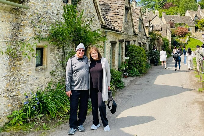 Private tour of the stunning Cotswolds with an expert local guide - Broadway Tower and the limits of the visit