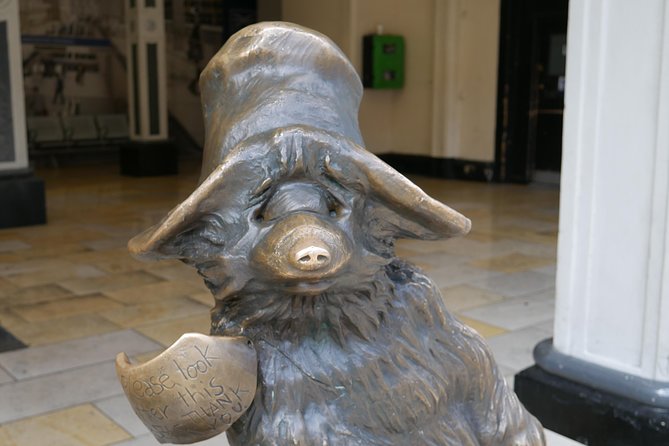 Private Tour: Paddington Taxi Tour of Filming Locations - Paddington’s London in a private car