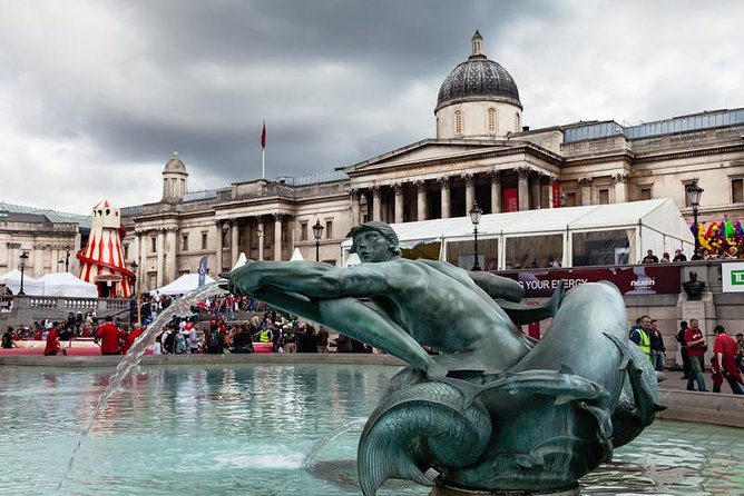 Private Tour: Photography Walking Tour from Trafalgar Square to Covent Garden - Covent Garden: practice with moving people and old architecture