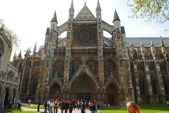 Private Tour to Westminster Abbey with optional Houses of Parliament in London - The private format and group size
