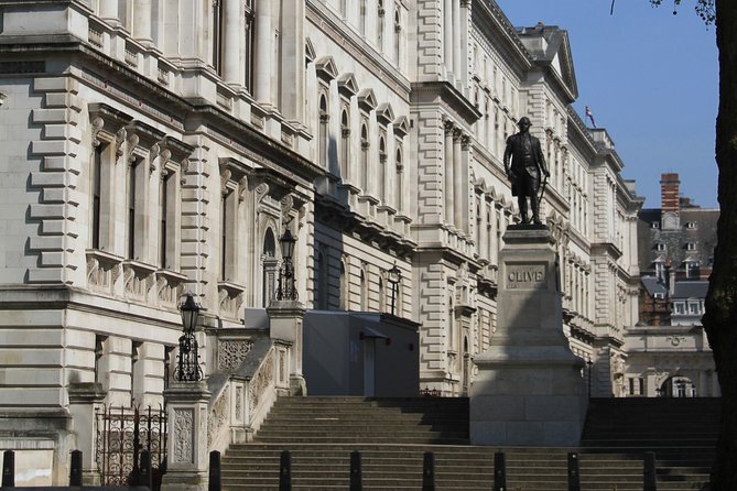 Private Tour, World War 2 London, including entry to Churchill War Rooms - Finding the Battle of Britain Monument
