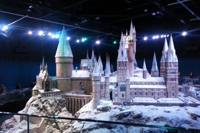 Private Transfer: Central London to Harry Potter Warner Bros Studio in Leavesden - Booking the Return After Several Hours Inside