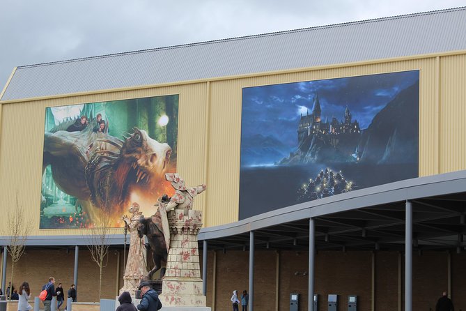Private Transfer: Central London to Harry Potter Warner Bros Studio in Leavesden - What the Driver Service Seems to Do Best