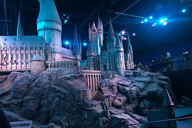 Private Transfers between London & Harry Potter Warner Studio - Arriving at Warner Bros. Studio Tour London