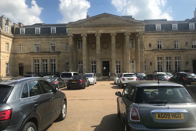 Private Transfers in Central London (Point to Point) - A Family-Friendly Choice for Two
