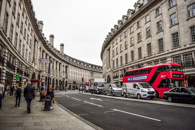 Private Walking tour London, Buckingham Palace to Big Ben and much more - Horse Guards Parade and Whitehall