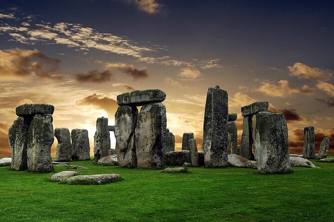 Private Windsor Castle and Stonehenge Day Tour - What the private format is really worth