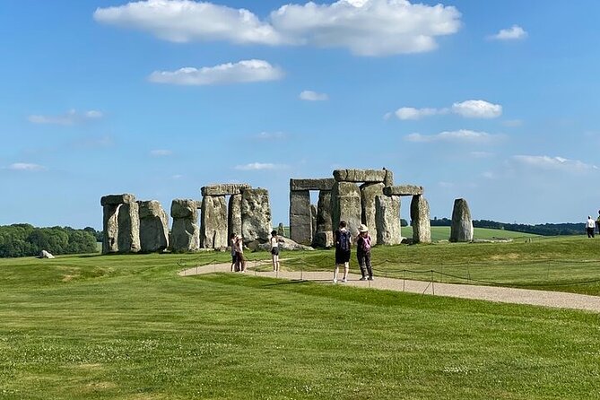 Private Windsor Castle and Stonehenge Day Tour - Families, mobility, and practical comfort