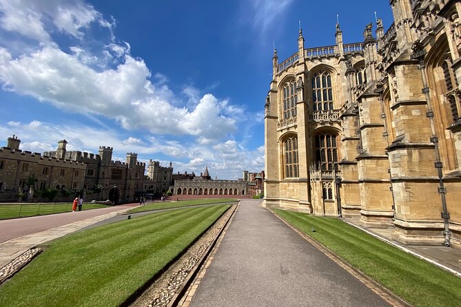 Private Windsor Castle Tour - A look at Eton College on the return drive