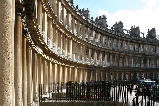Roman Baths and Bath City Walking Tour - What the guides add
