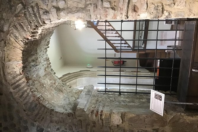 Roman London Private Walking Tour - Why Roman London is easy to overlook