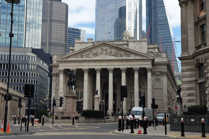 Roman Ruins to Blitz Bombings: A Walking Tour of London's Fiery History - The Bank of England Museum and the City’s money