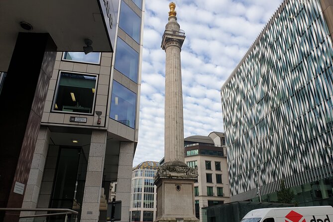 Roman Ruins to Blitz Bombings: A Walking Tour of London's Fiery History - St. Paul’s Cathedral and Christopher Wren’s London