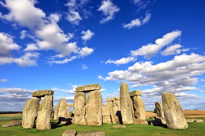 Salisbury, Stonehenge, Bath and Windsor with Christmas Lunch - Bath in one packed hour