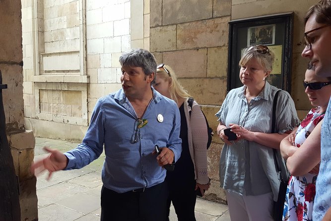 Secret London Private Taxi Tour - Old churches and a very unusual Henry VIII statue