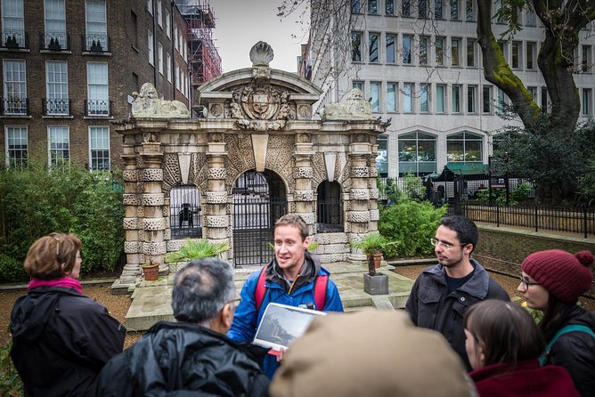 Secret Walking Tour of Central London - Starting beside Trafalgar Square