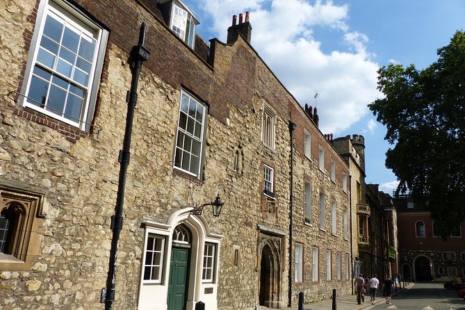 Secrets of Westminster - Victoria Tower Gardens and the Thames