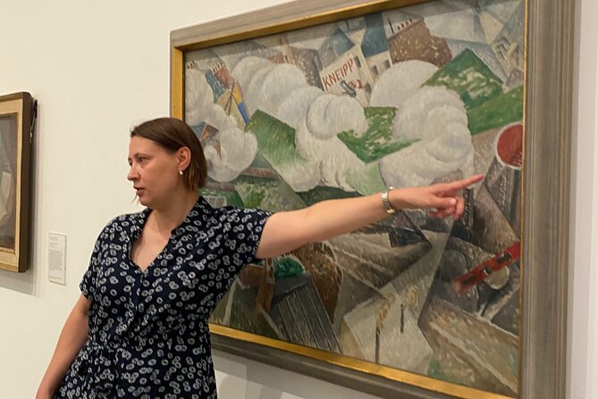 See Tate Modern with an Art Historian in London - Looking first, learning second