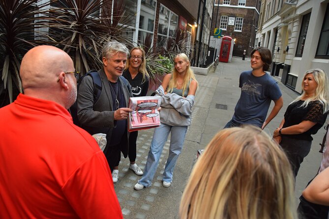 Serial Killers: The Blood and Tears London Walk Tour - How the two-hour format works