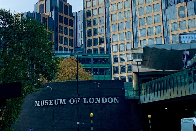 Shakespeare Promenade - St. Paul’s, Cheapside, and the Guildhall statue