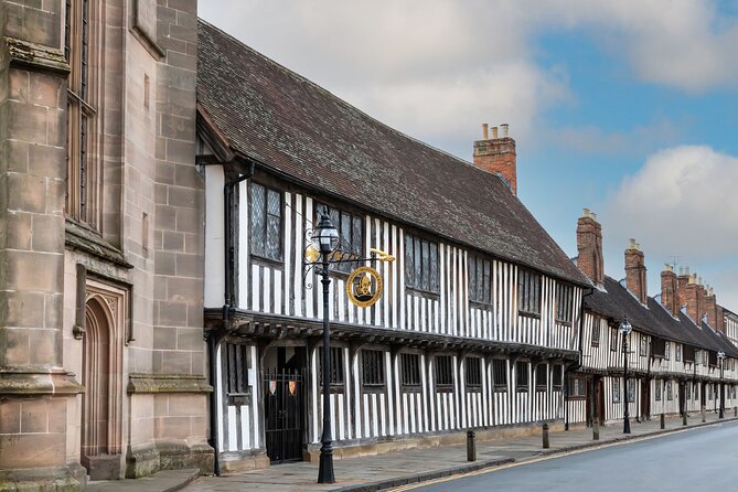 Shakespeare's Schoolroom & Guildhall Entry Ticket and Tour - Sitting where Shakespeare studied in the 1570s
