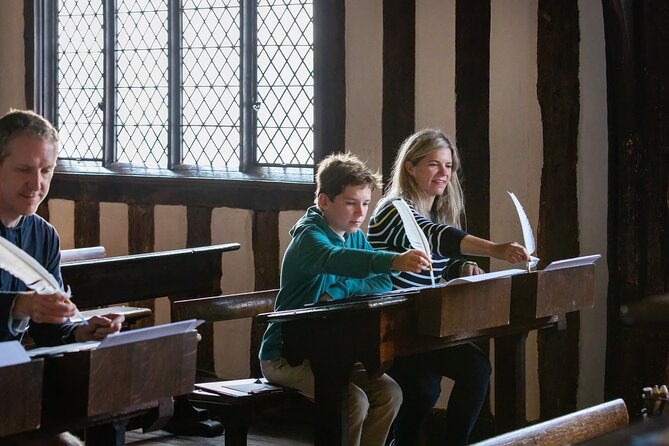 Shakespeare's Schoolroom & Guildhall Entry Ticket and Tour - Regina, Master Jenkins, and the value of live guides