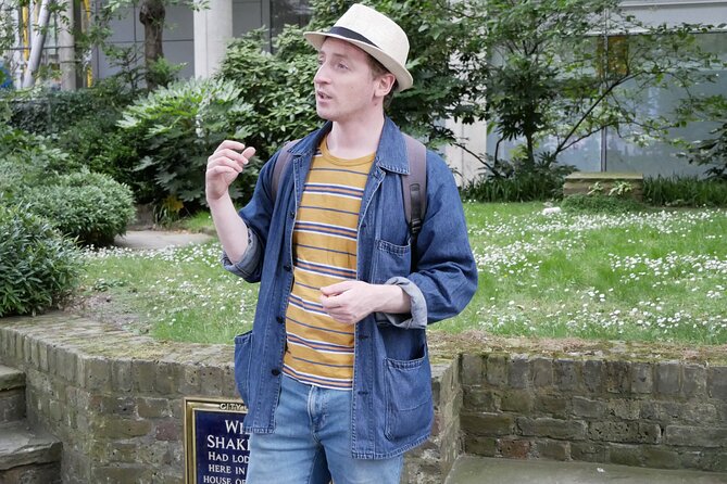Shakespeare's Walking Tour in London - Shakespeare’s Globe, the walk’s main payoff