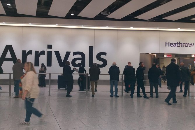 Shared Arrival Transfer London Airport to Hotel Accommodation - Delays, waiting limits, and the risk of paying twice