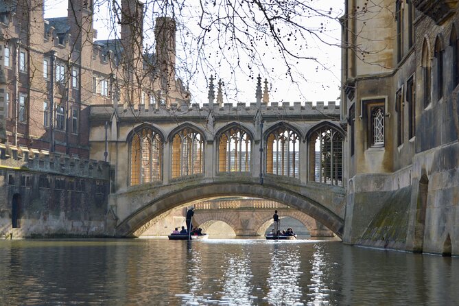 Shared Punt Tour - Cambridge - What the small shared format feels like