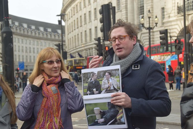 Sherlock Holmes Walking Tour in London - Meeting Holmes and Watson at Piccadilly Circus