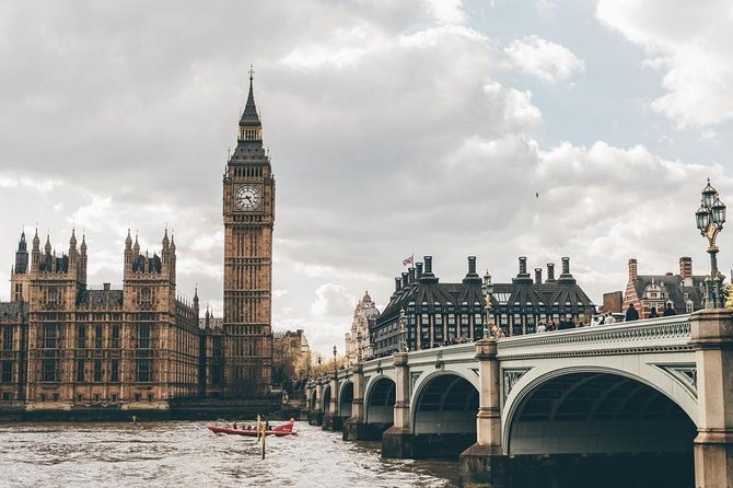 Shuttle Service Southampton Cruise Terminals to Heathrow Airport and London - Who should choose this transfer