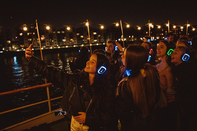 Silent Disco London Thames Boat Party - What the London Thames silent disco is really like