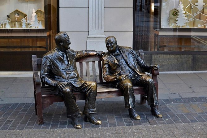 Sir Winston Churchill Private Walking Tour & War Rooms - Royal St. James’s and the wartime memorials
