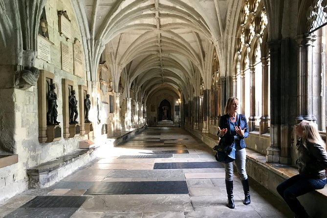 Skip the Line Parliament & Westminster Abbey Fully-Guided Tour - Entering Westminster Abbey before the crowds