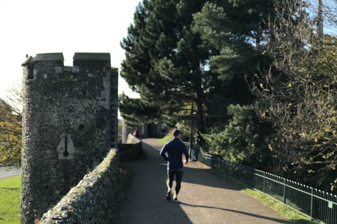 Small-Group City Running Tour in Canterbury - Why running works so well in Canterbury