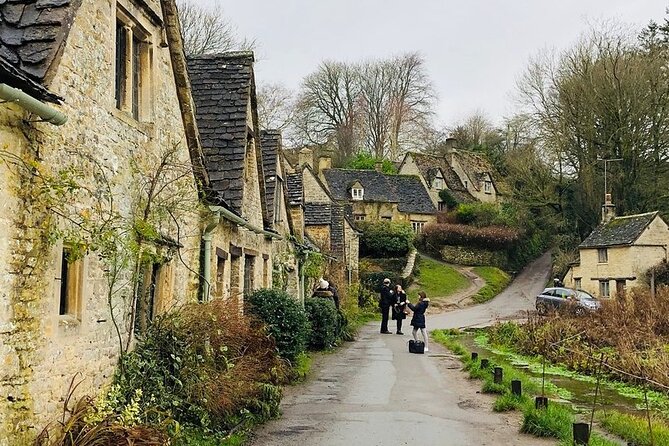 Small-Group Cotswolds Tour (From London) - Lunch beside the river in Bourton-on-the-Water