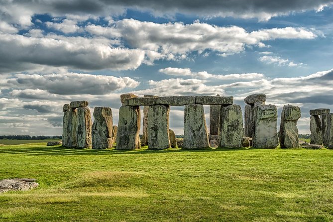 Small Group Cotswolds Village, Stonehenge and Bath Tour from London - Bath: Roman roots and Georgian style