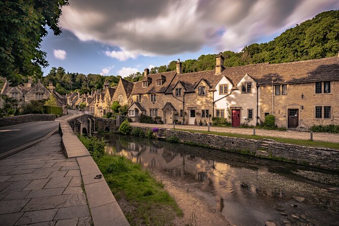 Small Group Cotswolds Village, Stonehenge and Bath Tour from London - Who should book this tour?