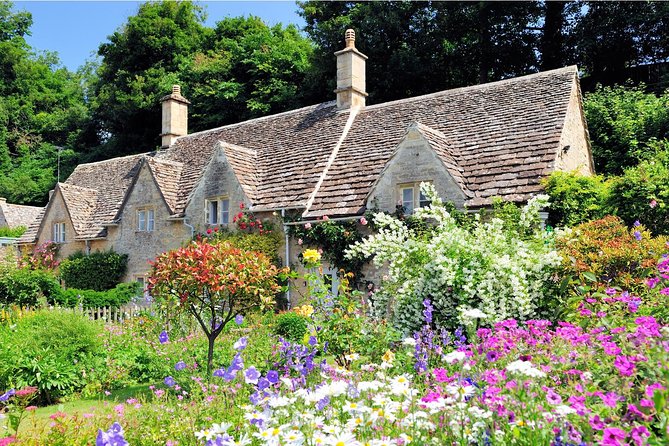 Small Group Cotswolds Villages, Stratford and Oxford Day Tour from London - Bibury and the cottages of Arlington Row