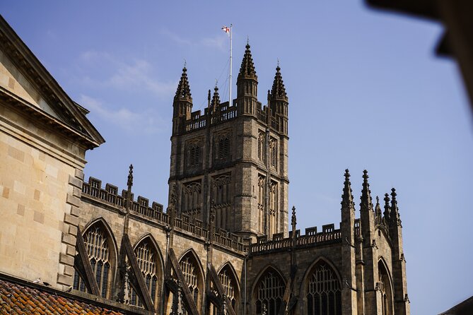 Small-Group Day Trip to Stonehenge, Bath and Windsor from London - The minicoach makes the schedule possible
