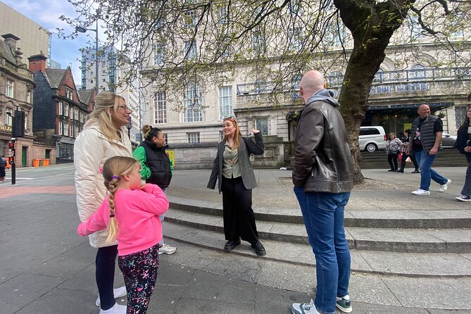 Small-Group: Experience Local Food Tour in Liverpool - Liverpool Chinatown and its impressive arch