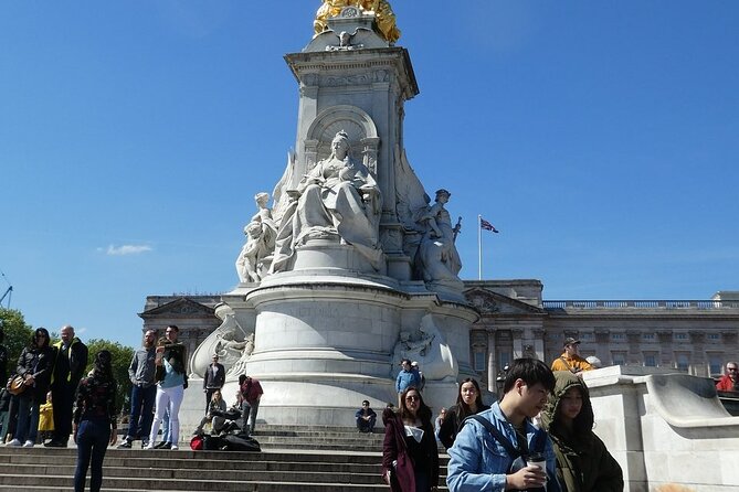 Small-Group London's Best Sights Walking Tour, Kids Join Free! - Buckingham Palace and the royal opening
