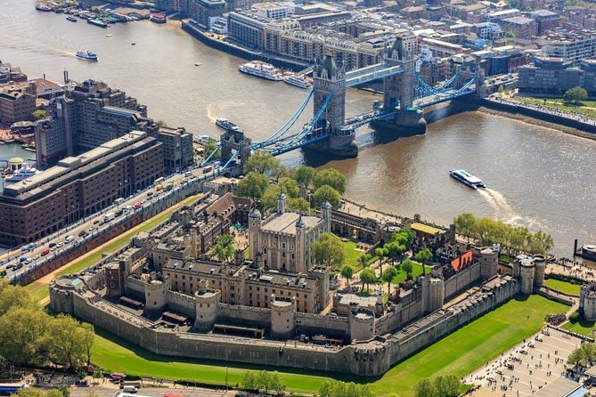 South Bank (London Bridge) Walking Tour & Enter The Tower of London - Modern London from The Shard to Tate Modern