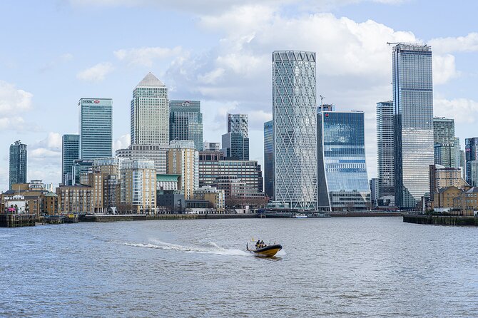 Speedboat Cruise Tour: Embankment OR Westminster Pier -70 minutes - Parliament and central London from the water
